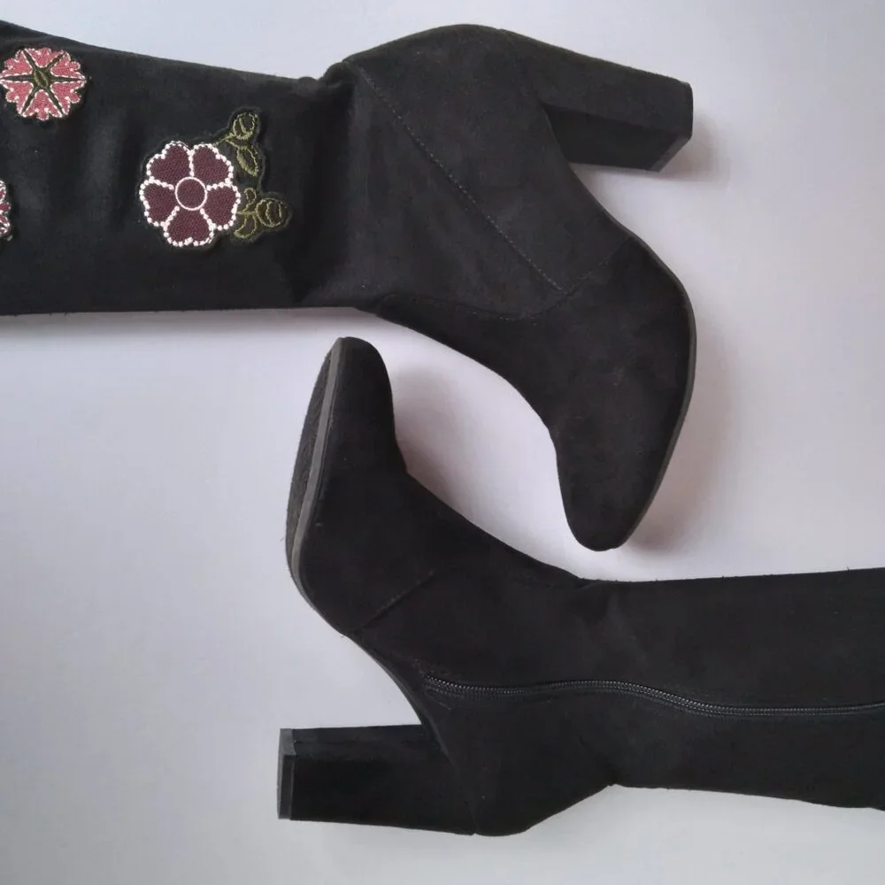 Chinese Laundry 'Briella' Black ThighHigh Suede Boots Floral Embroidery NWOB Sz6